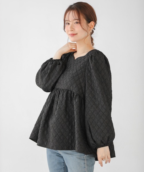 Fit more（フィットモア）の「ハートネックダイヤジャガードペプラムトップス（その他トップス・レディース・ブラック/アイボリー/ブルー・FREE）」の21枚目の写真
