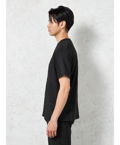 1PIU1UGUALE3 RELAX (ウノピゥウノウグァーレトレ リラックス)の「【1PIU1UGUALE3 RELAX】BIG CAMO JACQUARD Tシャツ (ウノ ピゥ ウノ ウグァーレ トレ)(Tシャツ/カットソー・メンズ・ホワイト/ブラック・L/M/LL)」の9枚目の写真