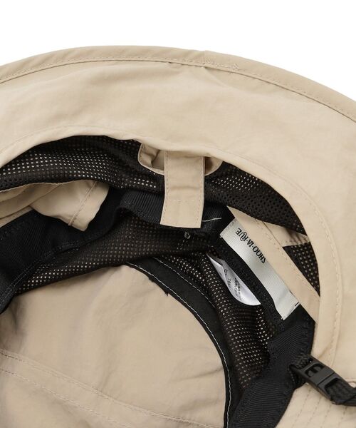 SHOO・LA・RUE（シューラルー）の「【撥水／UVカット】シェード付きポケッタブルハット【あご紐つき／サイズ調整】（ハット・レディース・オレンジ/ブラック/グレー/ナチュラル・00）」の11枚目の写真