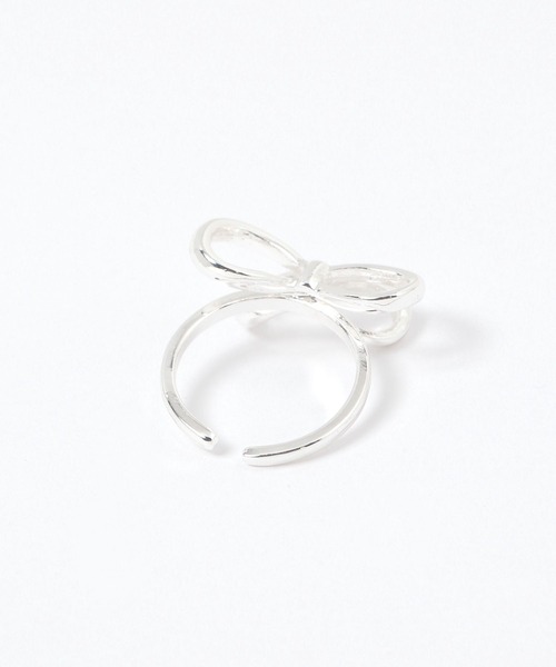 LAKOLE（ラコレ）の「リボンモチーフリング / 323245（リング・レディース・その他1/その他2・FREE）」の3枚目の写真
