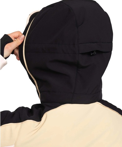 ROXY(ロキシー)の「PEAK CHIC SOFTSHELL /ロキシースキースノーボードジャケット(マウンテンパーカー・レディース・ベージュ・SMALL)」の7枚目の写真