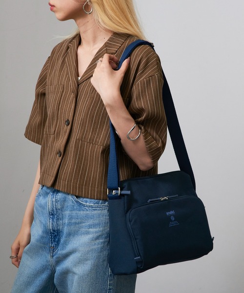 anello(アネロ)の「【anello】GTM0831 フィッティーショルダー(ショルダーバッグ・レディース・ブラック/ネイビー/グレー・FREE)」の8枚目の写真