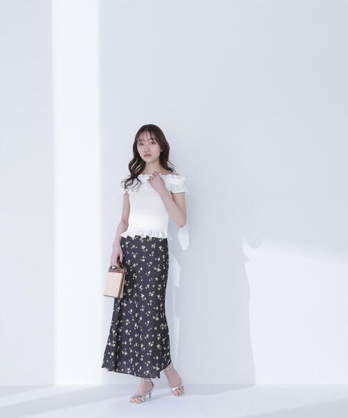 NATURAL BEAUTY BASIC(ナチュラルビューティーベーシック)の「◇フラワープリントナロースカート(スカート・レディース・ホワイト系その他/ブラック系その他・MEDIUM/P/S)」の2枚目の写真