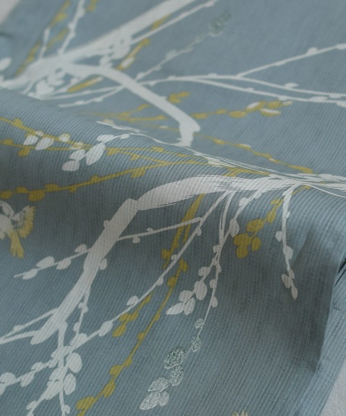 utatane(ウタタネ)の「キッズ浴衣3点セット ひよこ商店 浅葱鼠に飛び回る雀(浴衣・キッズ・ブルーグレー・100cm/110cm/120cm/130cm)」の3枚目の写真