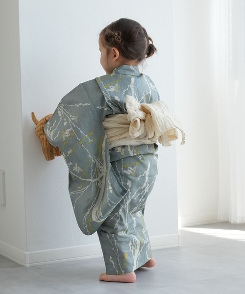 utatane(ウタタネ)の「キッズ浴衣3点セット ひよこ商店 浅葱鼠に飛び回る雀(浴衣・キッズ・ブルーグレー・100cm/110cm/120cm/130cm)」の9枚目の写真