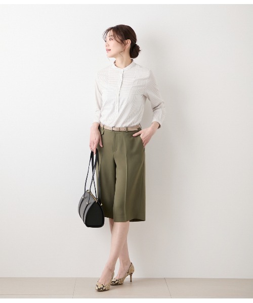 NEWYORKER(ニューヨーカー)の「【ストレッチ】マットクロス ハーフパンツ(その他パンツ・レディース・カーキ/ネイビー・9号/11号)」の4枚目の写真