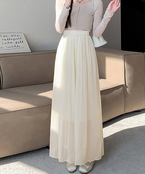 Doux Belle(ドゥーベル)の「シアーワイドロングパンツ(その他パンツ・レディース・ベージュ/パープル/ブラック/アイボリー・MEDIUM)」の2枚目の写真