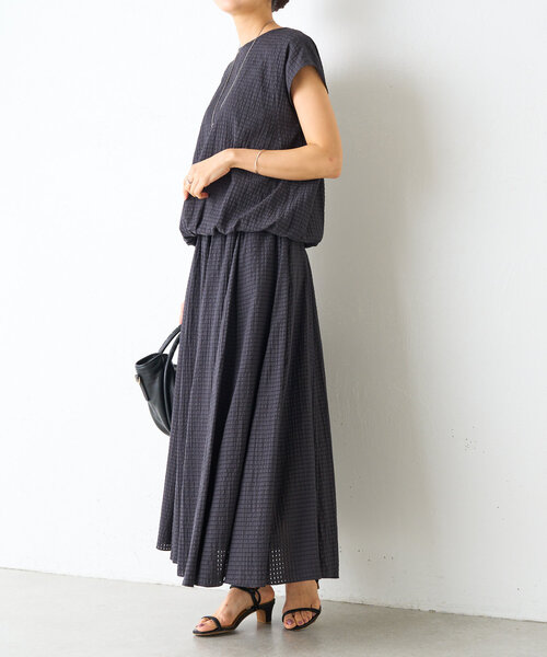 美品 BEARDSLEY リネンビッグチェックスカート 麻 BEARDSLEY（ビアズリー）の「ビッグチェックタフタスカート