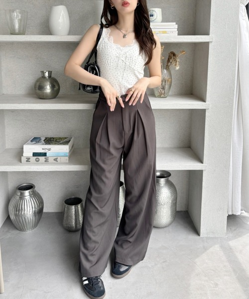 TREOVER（トレオーバー）の「上品でガーリーな印象に仕上げる花柄キャミソール（キャミソール・レディース・オートミール/アイボリー/オフホワイト・FREE）」の7枚目の写真
