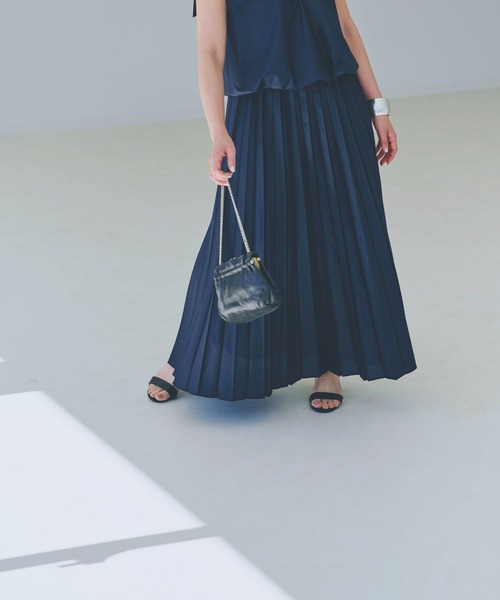 新品未使用　タグ付き　プリーツスカート　 NEW ERAコラボ　色はネイビー GLOBAL WORK（グローバルワーク）の「高山直子さんコラボ/セミシアー