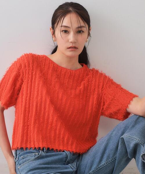 OPAQUE.CLIP(オペークドットクリップ)の「フリンジクロップドニット【洗濯機洗い可/抗ピル】(ニット/セーター・レディース・ブラック/レッド系1/ホワイト・38/40/42)」の1枚目の写真
