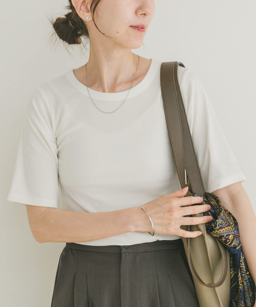 ITEMS URBANRESEARCH(アイテムズ アーバンリサーチ)の「5ブソデリブTシャツ(Tシャツ/カットソー・レディース・チャコールグレー/ブラック/ホワイト・FREE)」の2枚目の写真