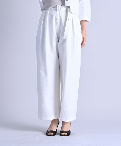 RAW FUDGE（ローファッジ）の「ベルト付２タックパンツ（その他パンツ・レディース・スミクロ/サックスブルー/オフホワイト・M）」の2枚目の写真