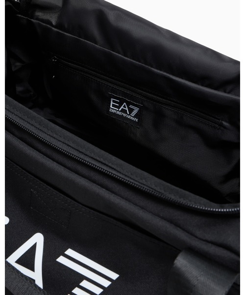 EMPORIO ARMANI EA7（エンポリオアルマーニイーエーセブン）の「【エンポリオ アルマーニ EA7】Train Core ジムバッグ オーバーサイズEA7ロゴ スモール（ドラムバッグ・メンズ・ブラック・FREE）」の7枚目の写真