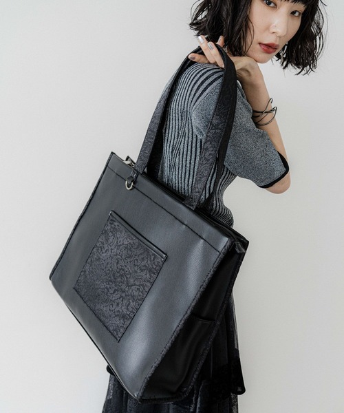 HARE 黒 トートバッグ レザー　美品 HARE トートバッグ シンセティックレザーショッパートートバッグ