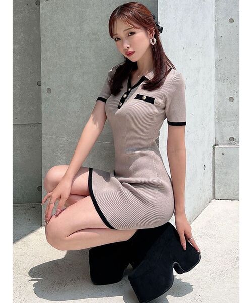 RESEXXY（リゼクシー）の「ゴールドボタンバイカラーニットポロワンピース（ワンピース・レディース・ピンク/ブラック/ベージュ・FREE）」の22枚目の写真