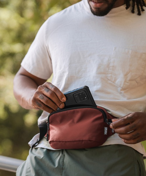 ChicoBag(チコバッグ)の「ChicoBag/チコバッグ Belt Bag rePETe + Refine(ボディバッグ/ウエストポーチ・レディース・ブラック/B/A・FREE)」の1枚目の写真