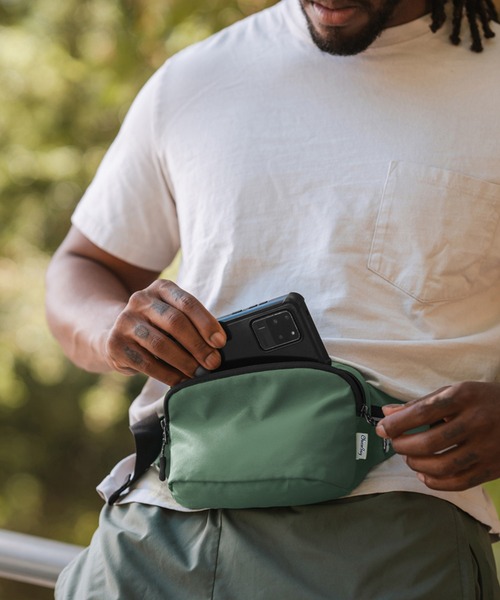 ChicoBag(チコバッグ)の「ChicoBag/チコバッグ Belt Bag rePETe + Refine(ボディバッグ/ウエストポーチ・レディース・ブラック/B/A・FREE)」の8枚目の写真