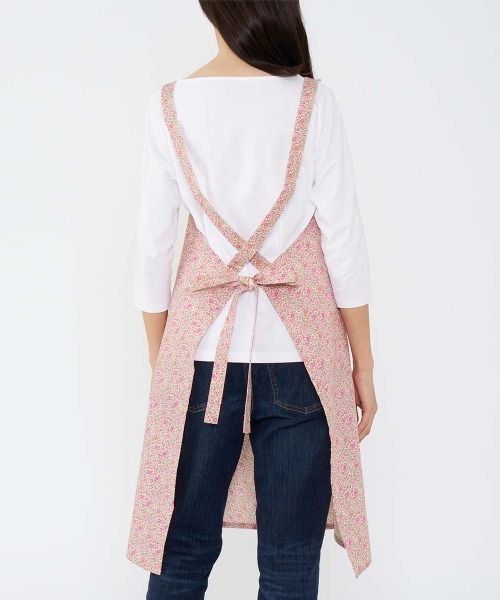 NAIGAI（ナイガイ）の「LICIE MADE WITH LIBERTY FABRIC Katie and Millie 綿100% 40ブロード 後結び ロングエプロン 70554012（エプロン・レディース・グリーン/ピンク/ネイビー・FREE）」の12枚目の写真