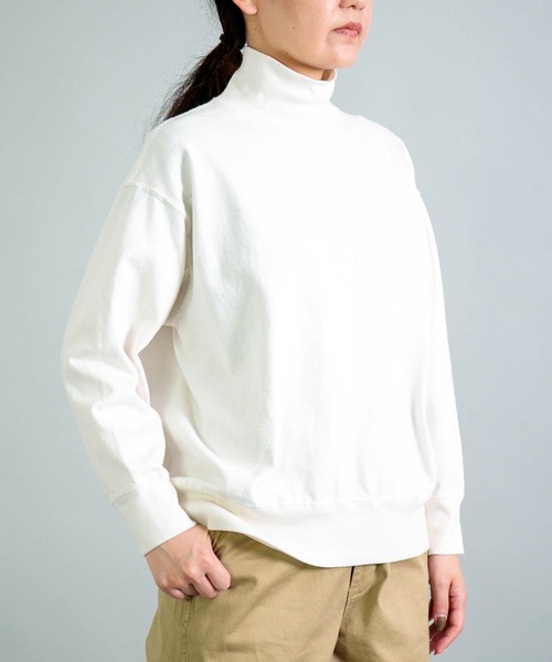 OMNIGOD（オムニゴッド）の「[OMNIGOD womens / オムニゴッド] 8/天竺 ハイネックマニッシュトレーナー（スウェット・レディース・アッシュグレー/アイボリー/ブラック/ネイビー・FREE）」の21枚目の写真