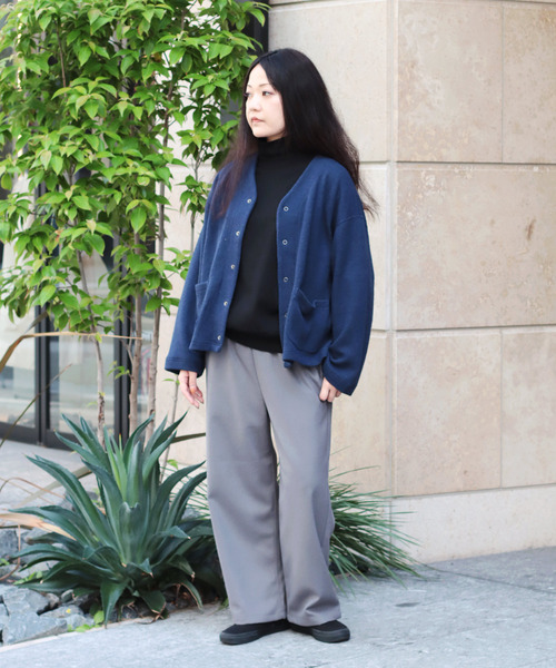 OMNIGOD（オムニゴッド）の「[OMNIGOD womens / オムニゴッド] 8/天竺 ハイネックマニッシュトレーナー（スウェット・レディース・アッシュグレー/アイボリー/ブラック/ネイビー・FREE）」の6枚目の写真