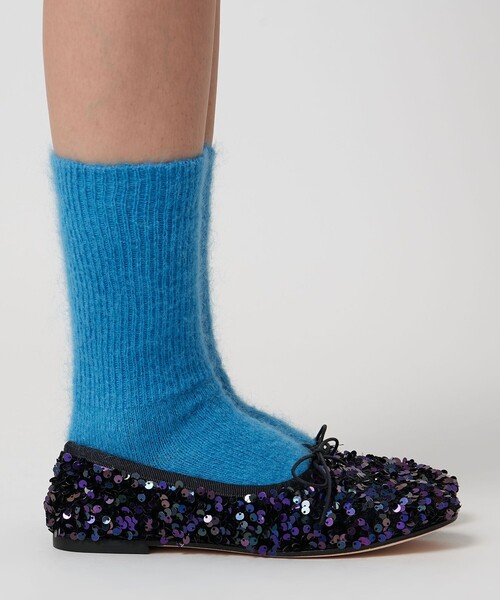 UNITED ARROWS(ユナイテッドアローズ)の「へアリー リブ ソックス(ソックス/靴下・レディース・オフホワイト/グレー系/ライトブルー/ブラック/レッド/ピンク・FREE)」の1枚目の写真