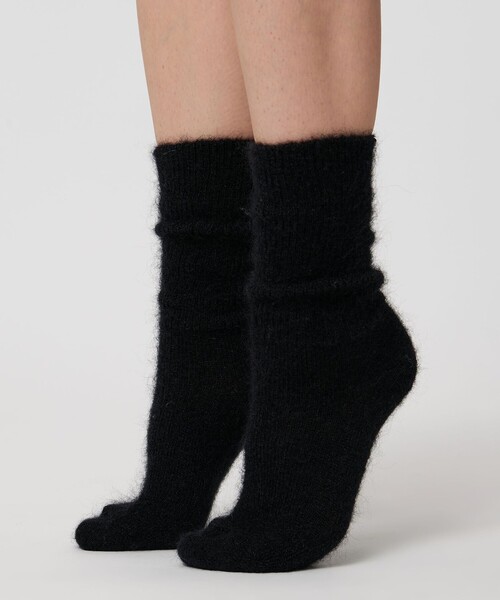 UNITED ARROWS(ユナイテッドアローズ)の「へアリー リブ ソックス(ソックス/靴下・レディース・オフホワイト/グレー系/ライトブルー/ブラック/レッド/ピンク・FREE)」の3枚目の写真