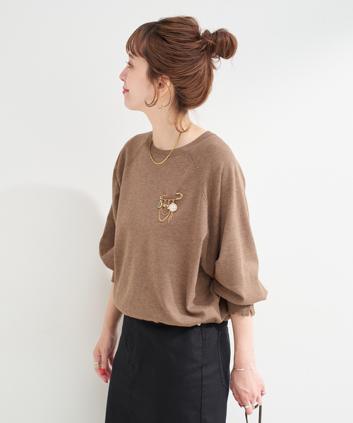 手洗い可 / チェーンブローチ付きニットプルオーバー（ニット/セーター