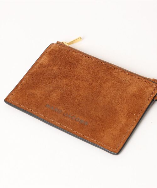 MARC JACOBS（マークジェイコブス）の「THE SUEDE MINI SACK BAG/ザ スエード サック バッグ ミニ（ショルダーバッグ・レディース・ブラウン系その他4・ONE SIZE）」の2枚目の写真