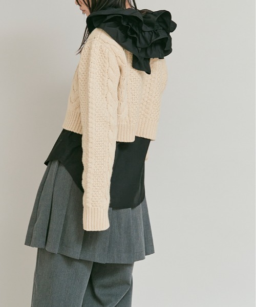 W:Huku(フーク)の「ウール ショート丈 ケーブル ニット セーター / Wool-Blend Short Length Cable Knit Sweater(ニット/セーター・レディース・ブラウン/アイボリー/チャコール・FREE)」の10枚目の写真