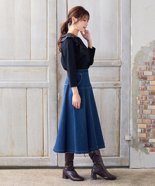 Rose Tiara(ローズティアラ)の「【UVカット】ショルダーフリルカットソー(Tシャツ/カットソー・レディース・ホワイト/オフホワイト/ブラック・38/42/46)」の11枚目の写真