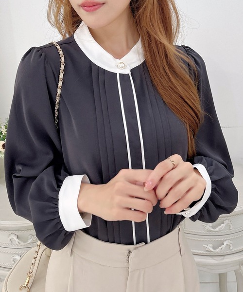 INGNI(イング)の「バイカラータックトロミブラウス(シャツ/ブラウス・レディース・ホワイト×ブラック/グレー系6/ベージュ系2・M)」の4枚目の写真