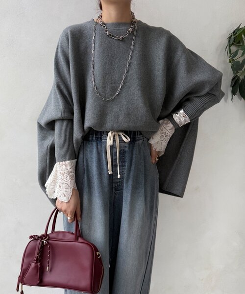 DouDou(ドゥドゥ)の「【WEB限定】ポンチョニット(ニット/セーター・レディース・レッド/ブラック/オフホワイト/グレー・FREE)」の6枚目の写真