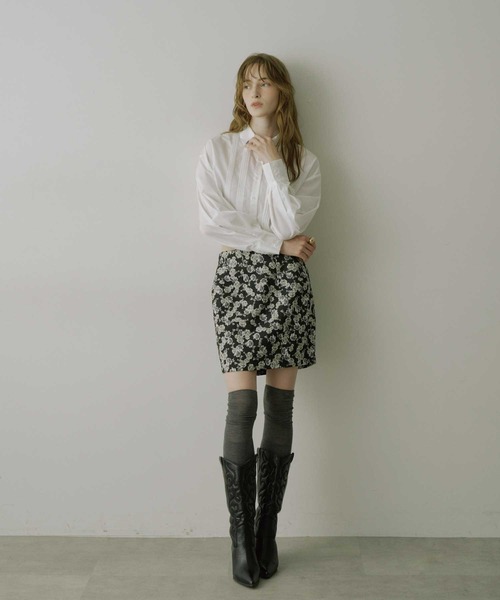 VIOLETTA（ヴィオレッタ）の「【HEIREN】ジャガードミニコクーンスカート（スカート・レディース・ブラック/ブルー・M/S）」の3枚目の写真