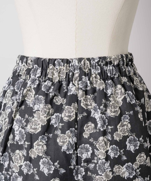 VIOLETTA（ヴィオレッタ）の「【HEIREN】ジャガードミニコクーンスカート（スカート・レディース・ブラック/ブルー・M/S）」の21枚目の写真