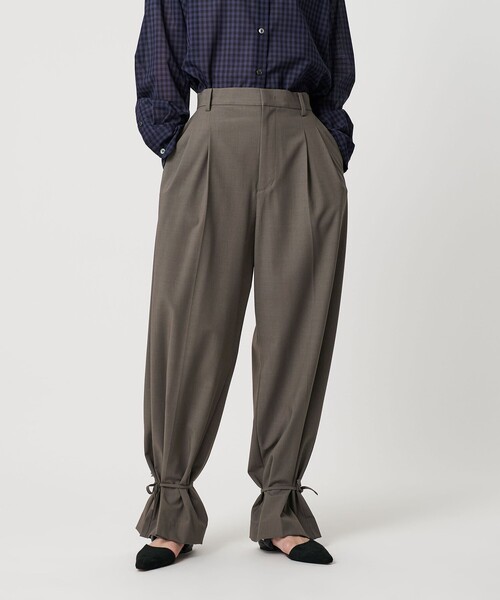 BEAUTY&YOUTH UNITED ARROWS（ビューティーアンドユースユナイテッドアローズ）の「へムリボン パンツ ウォッシャブル（スラックス・レディース・オリーブ/ダークグレー/ベージュ・S/XS/M）」の18枚目の写真