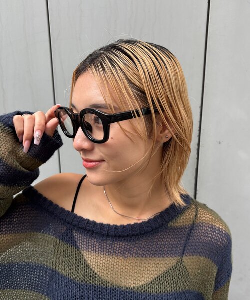 WHO'S WHO gallery（フーズフーギャラリー）の「スーパー太ブチメガネ（メガネ・レディース・ブラック・FREE）」の2枚目の写真