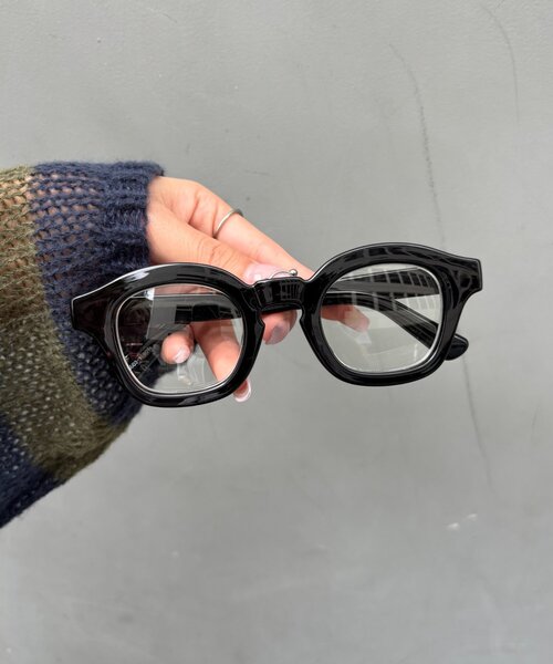 WHO'S WHO gallery（フーズフーギャラリー）の「スーパー太ブチメガネ（メガネ・レディース・ブラック・FREE）」の5枚目の写真