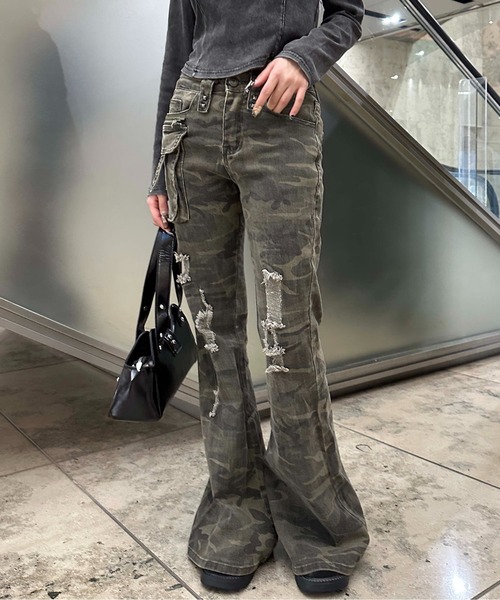 迷彩スタッズベルボトム（その他パンツ）｜sedacle girl