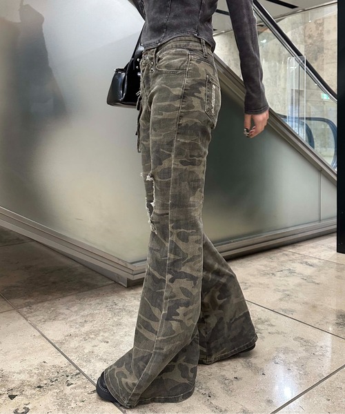 迷彩スタッズベルボトム（その他パンツ）｜sedacle girl