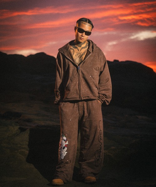 FR(13)NDS(フレンズ)の「FR(13)NDS × Ed Hardy/フレンズ × エド・ハーディ/コラボジップフーディ(パーカー・メンズ・ブラウン/グレー・M/L)」の3枚目の写真