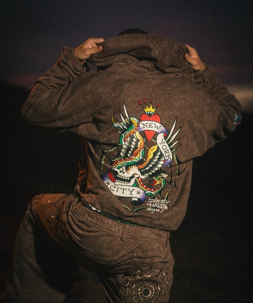 FR(13)NDS(フレンズ)の「FR(13)NDS × Ed Hardy/フレンズ × エド・ハーディ/コラボジップフーディ(パーカー・メンズ・ブラウン/グレー・M/L)」の8枚目の写真