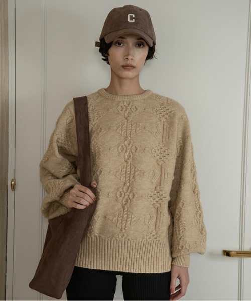 lawgy（ラウジー）の「pattern rhombus volume sleeve knit / パターンロンバスボリュームスリーブニット（ニット/セーター・レディース・ベージュ/グリーン系その他/ホワイト・FREE）」の2枚目の写真