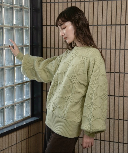 lawgy（ラウジー）の「pattern rhombus volume sleeve knit / パターンロンバスボリュームスリーブニット（ニット/セーター・レディース・ベージュ/グリーン系その他/ホワイト・FREE）」の13枚目の写真