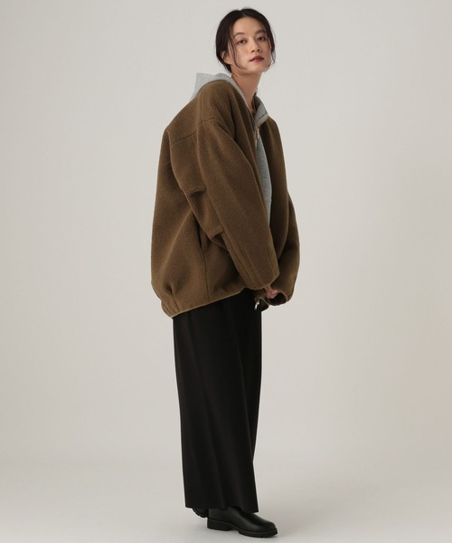 Elura（エルーラ）の「ライトボアブルゾン/607994（ブルゾン・レディース・ダークブラウン/キャメル/チャコールグレー/アイボリー/ブラック・SMALL/MEDIUM）」の17枚目の写真