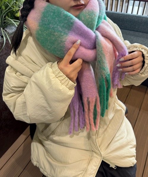 kutir（クティール）の「kutirlune／カラフルチェックマフラー（マフラー・レディース・ピンク系その他/ブルー系その他/ブラウン・FREE）」の4枚目の写真