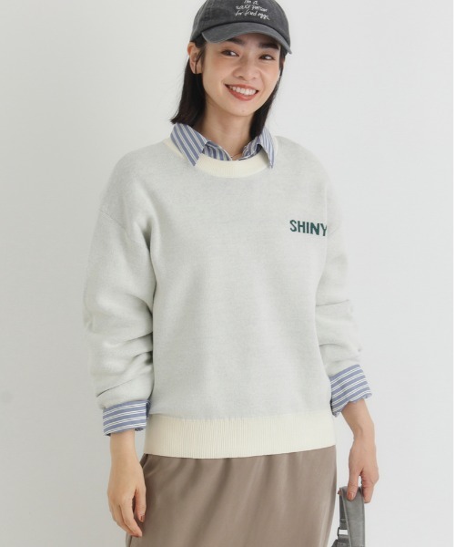 Right-on（ライトオン）の「【HONEYSUCKLE ROSE】スウェットライクロゴセーター (スウェットライク/ロゴ/通気性/デイリー/カジュアル/きれいめ / 親子でお揃い)（ニット/セーター・レディース・キナリ/ダークグレー/グレー・S/M/L）」の2枚目の写真