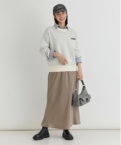 Right-on（ライトオン）の「【HONEYSUCKLE ROSE】スウェットライクロゴセーター (スウェットライク/ロゴ/通気性/デイリー/カジュアル/きれいめ / 親子でお揃い)（ニット/セーター・レディース・キナリ/ダークグレー/グレー・S/M/L）」の14枚目の写真