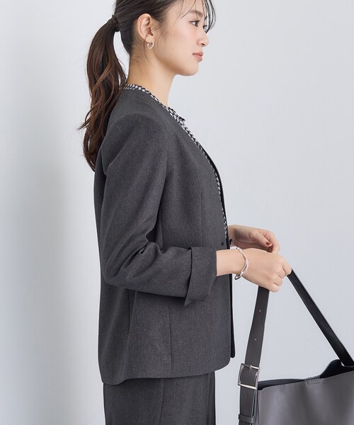 INDIVI(インディヴィ)の「【洗える/通勤/スーツ】メランジストレッチ ノーカラージャケット(スーツジャケット・レディース・チャコールグレー/ブラウン系その他/ネイビー・12/05/03/42/40/38/36/34/19/15 /13)」の15枚目の写真