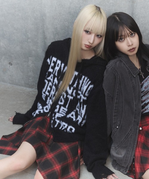 Figments（フィグメンツ）の「シャギーニットロゴダブルZIPパーカー（パーカー・レディース・ブラック・FREE）」の4枚目の写真